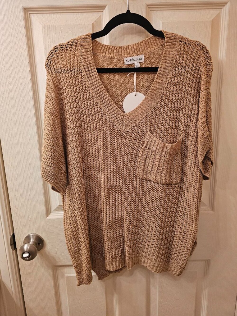 NWT Macaron Small Tan Knit Blouse w / Pocket